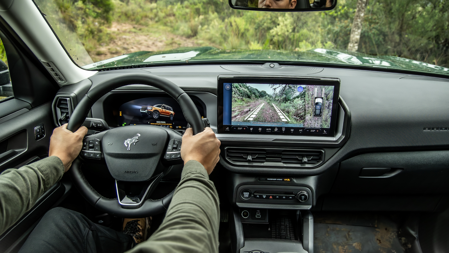 SYNC® 4 - Câmera 360º, Farol Alto Aut. e Modo Manobrista