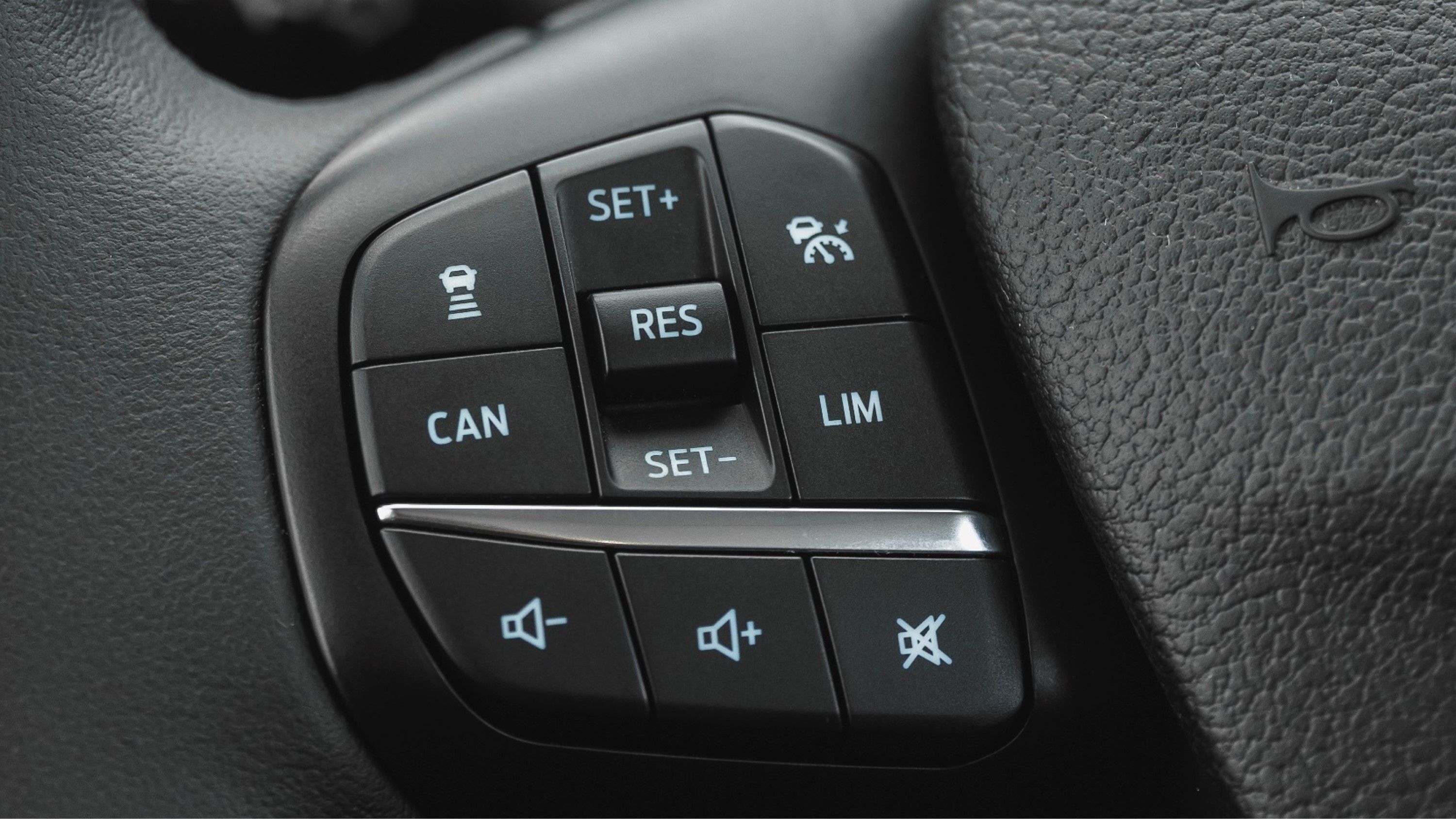 Volante Multifuncional - Comandos do Lado Esquerdo